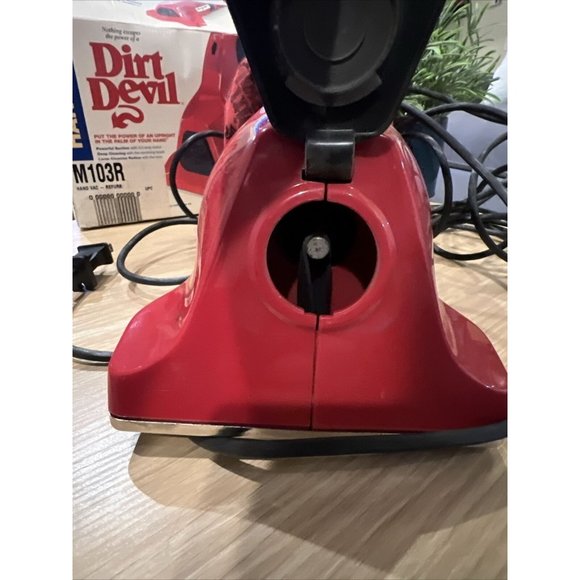 Vintage ￼1996 Royal Dirt Devil Plus Hand Held Corded Vacuum Model 08100 Tested ￼ - Picture 8 of 16